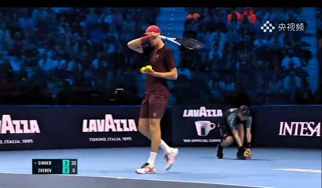 戴维斯杯险胜温网，辛纳点燃赛场
