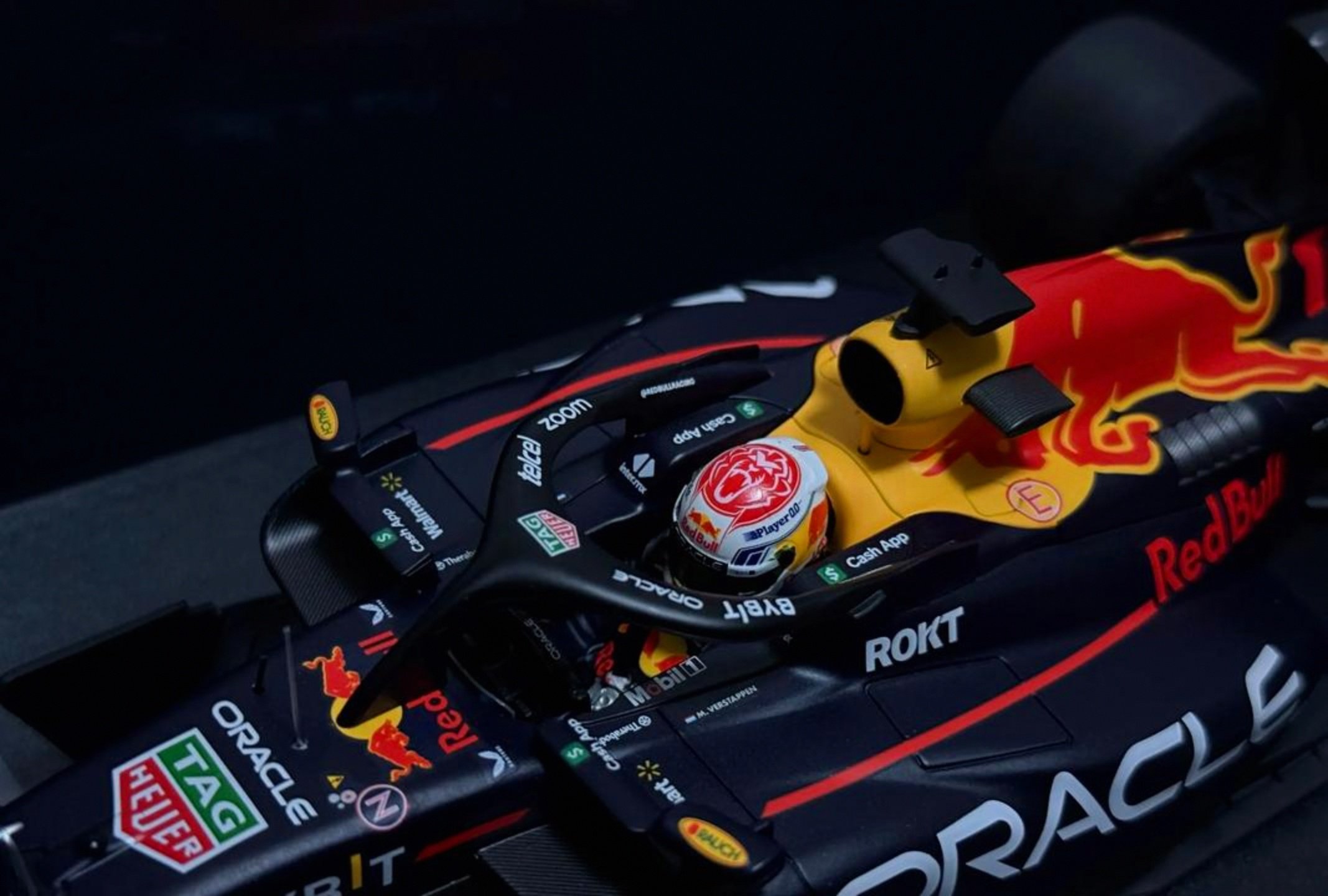 法拉利翻盘梅赛德斯，汉密尔顿刷新纪录