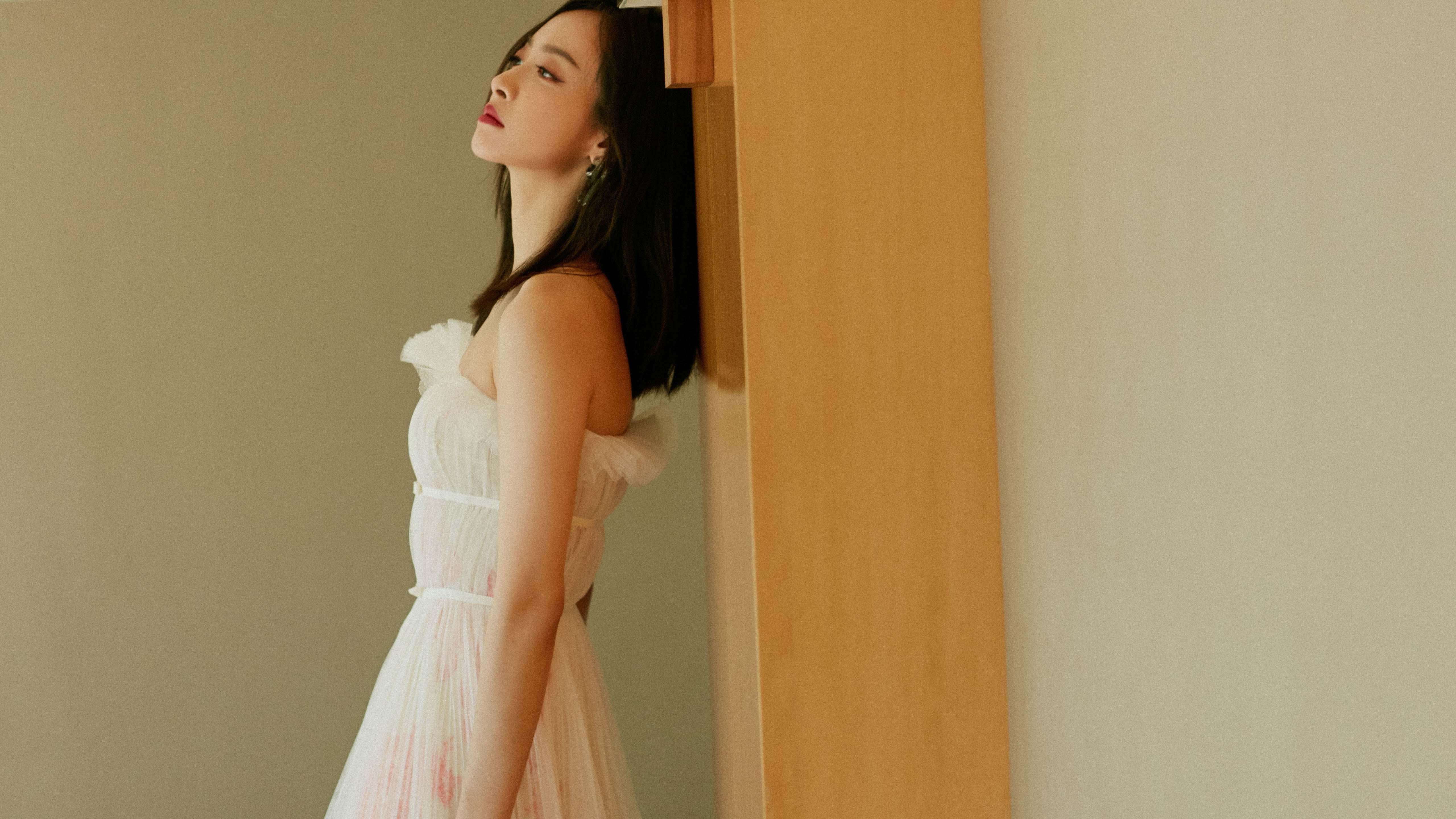 绿茵连线，当威尔士遇上爱尔兰，格纳布里如何化身不断电的进攻信号塔？