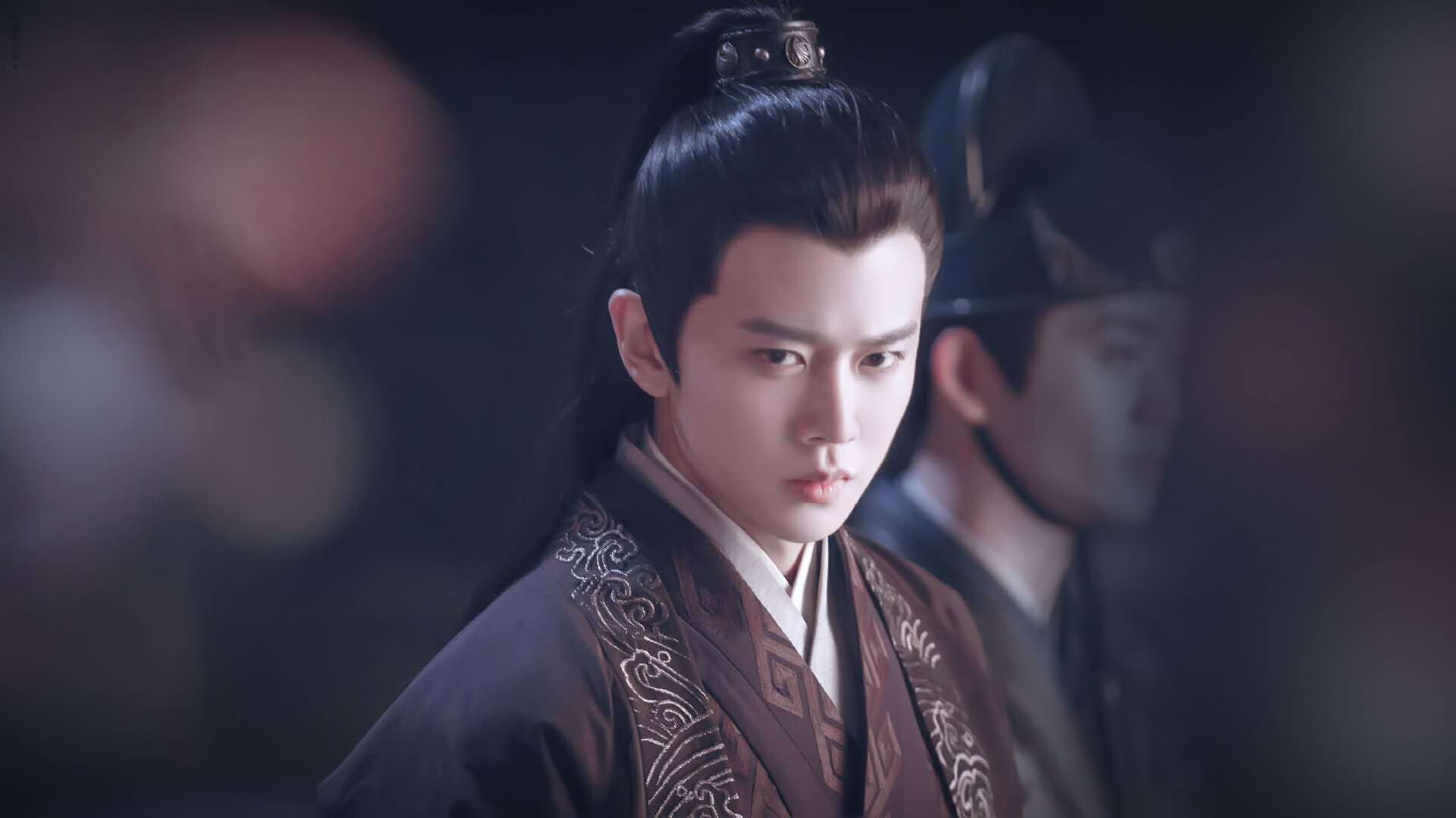 西甲国家德比之夜，当风暴眼阿拉巴让伯纳乌的山脉沉默