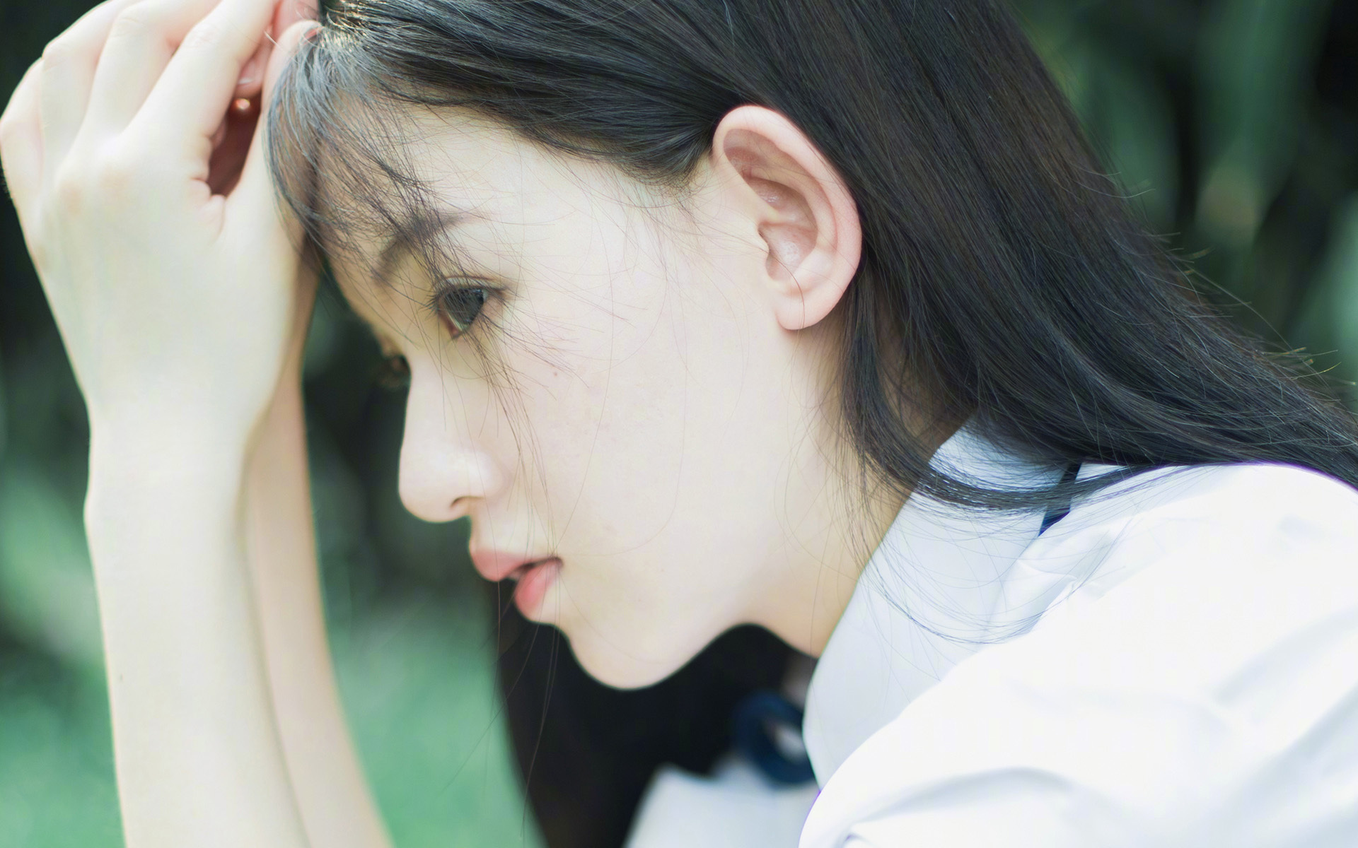 唯一性,全队失准的绝境里,他只靠自己—哈利伯顿把篮网从生死边缘拉回并完全摧毁热火