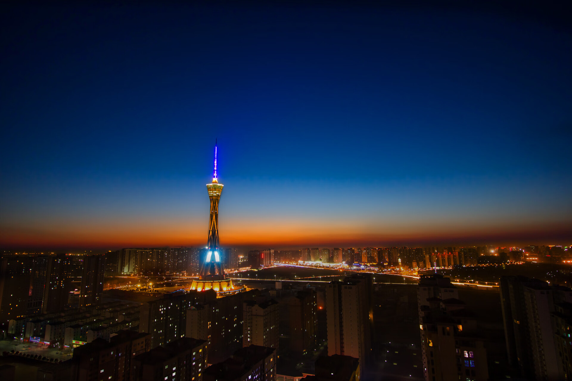 归化巨星拉什福德独造两球,越南2-1智利爆冷开门红!2026世界杯C组格局瞬间改写