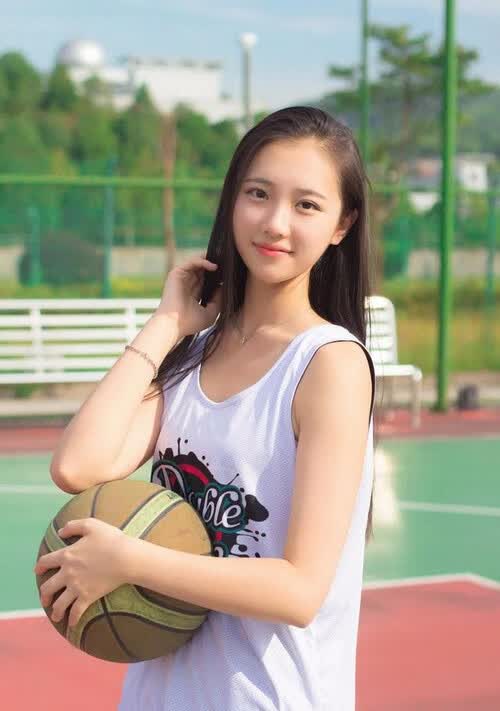 巴格达奇迹夜，伊拉克血洗冰岛，贝林厄姆压哨绝杀引爆E组死亡连环套